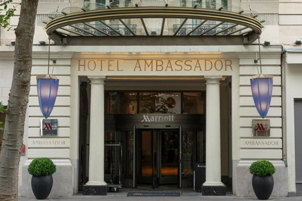 Paris Hotel