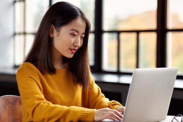 Lady on computer